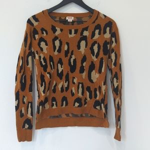 Leopard print sweater XS